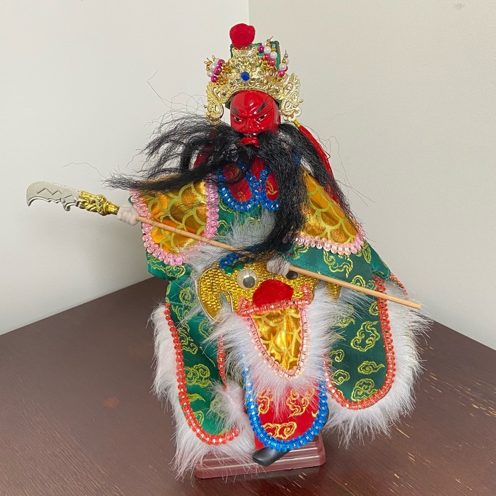 NWOT Handmade Chinese Opera Warrior Hand Puppet – Red Face General Guan Yu